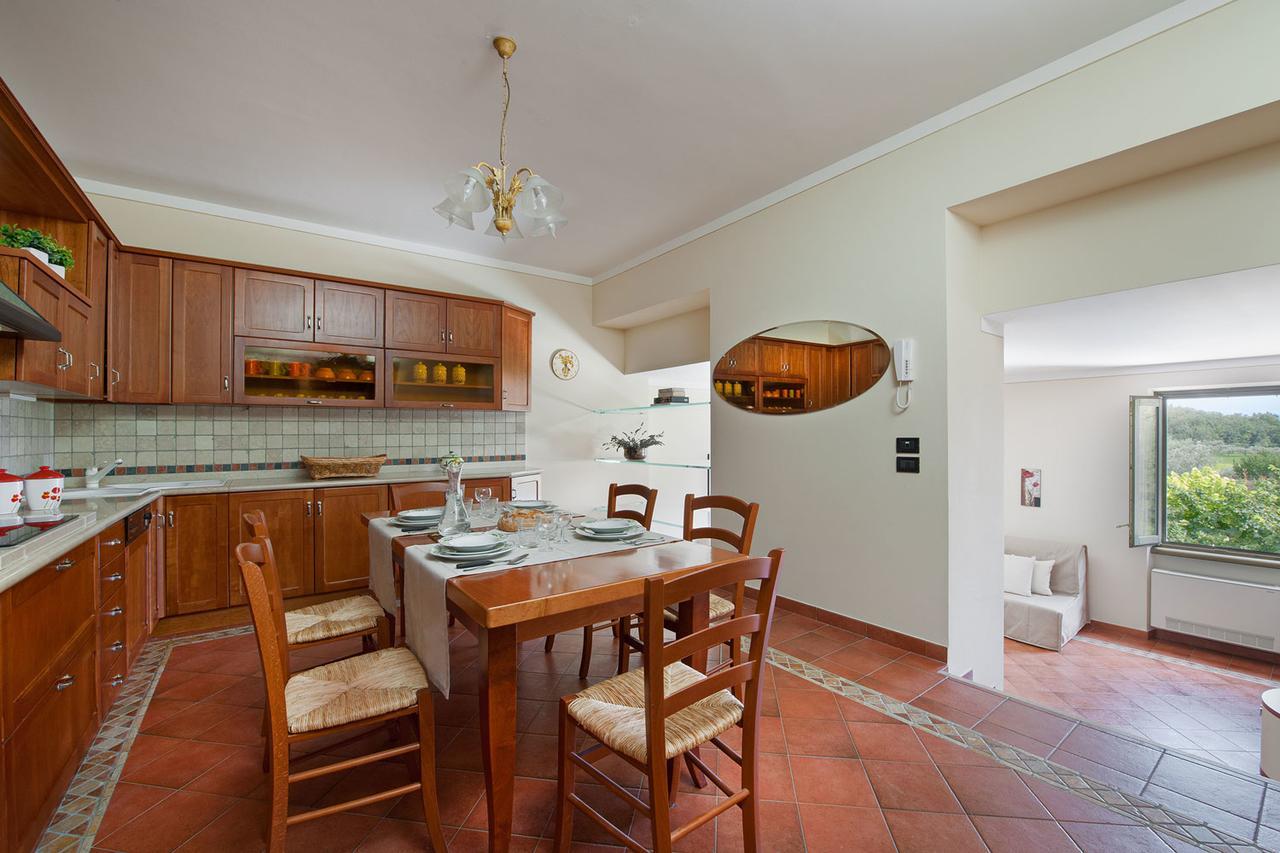 Olea Dei Holiday Apartments San Felice del Benaco Exterior photo